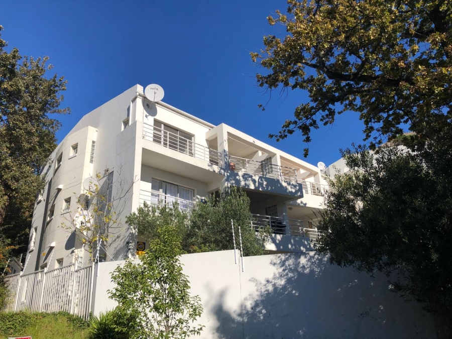 To Let 2 Bedroom Property for Rent in Higgovale Western Cape